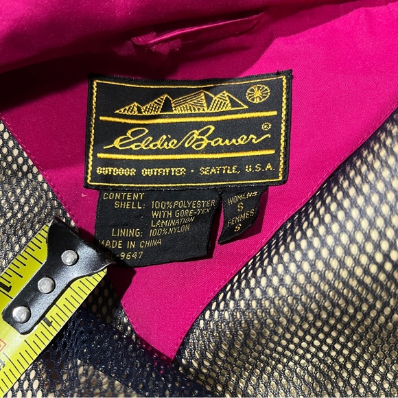 Eddie Bauer Vintage Goretex Fuschia Jacket (women’s S) - Picture 2 of 10